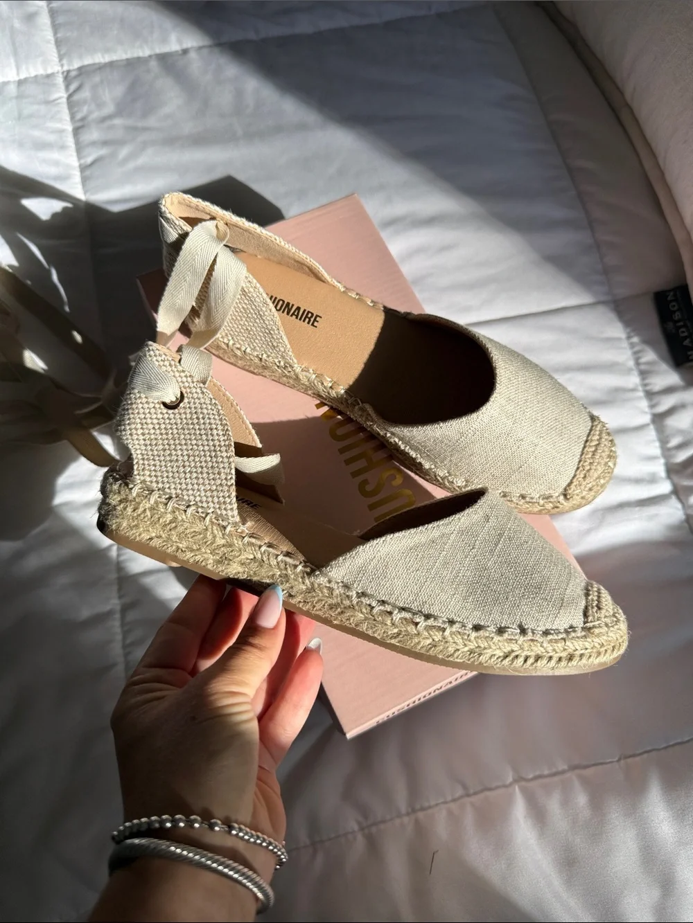 BRAND NEW CUSHIONAIRE Talisa Choclate beige Espadrille Wedge Sandals 7 wide